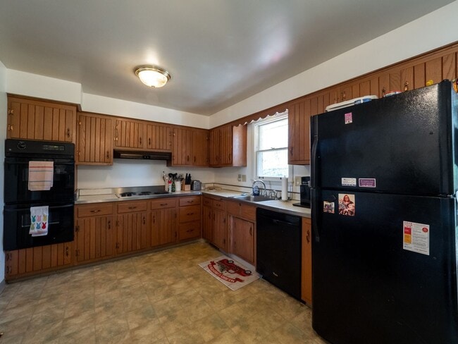 Building Photo - 3BR Ranch House for Rent in Upper St. Clai...