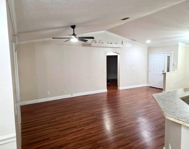 Building Photo - 2249 SE Glover St