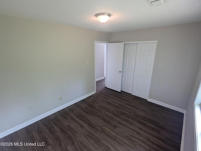 Building Photo - 1699 Whitehead Dr