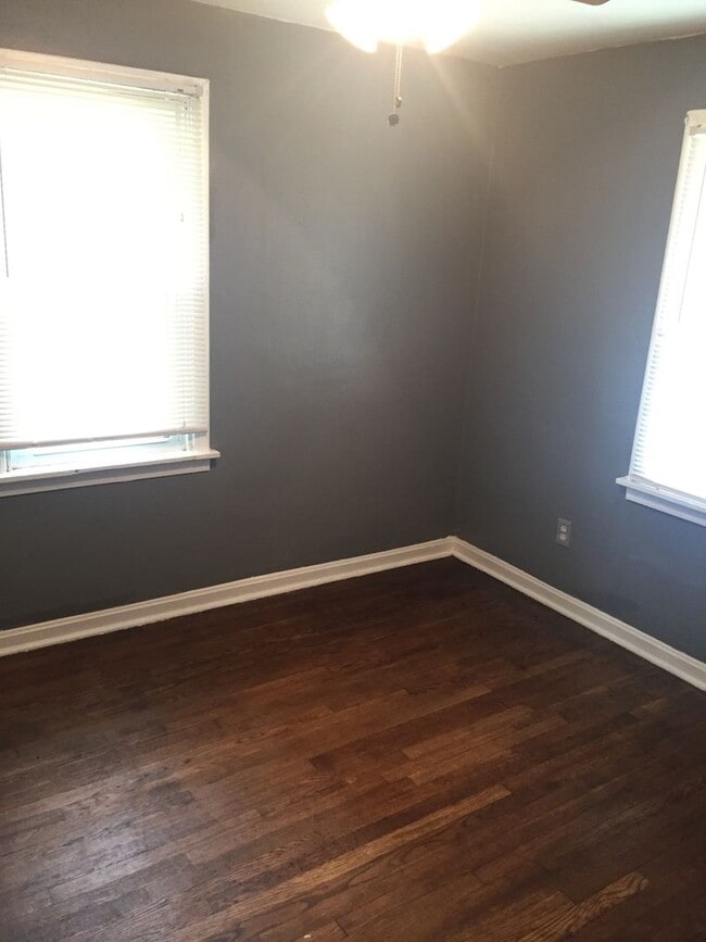 Building Photo - Beautifully Updated 3 Bedroom House! Comin...