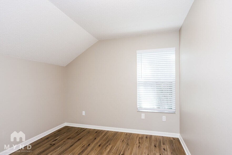 Building Photo - 6119 Sand Key Ln