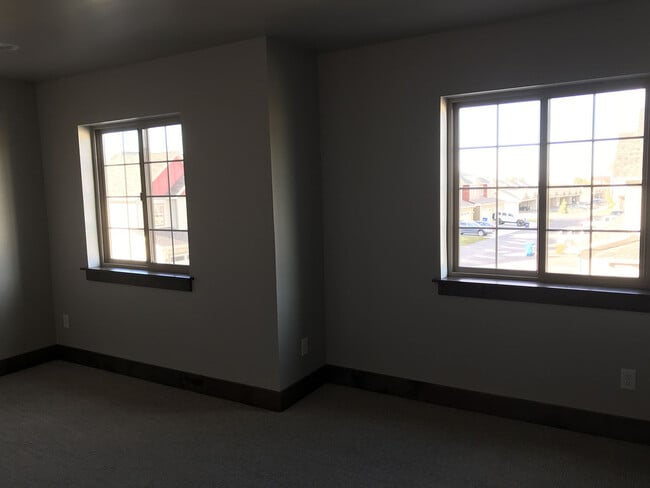Building Photo - Luxury Condo, Center of Bozeman