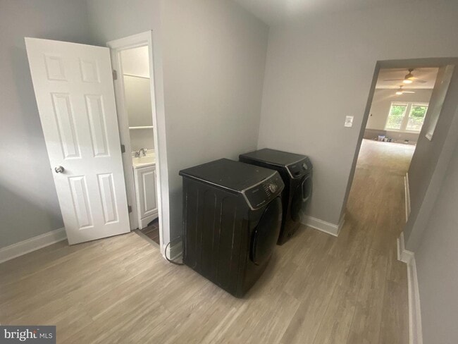 Building Photo - 2850 D St.