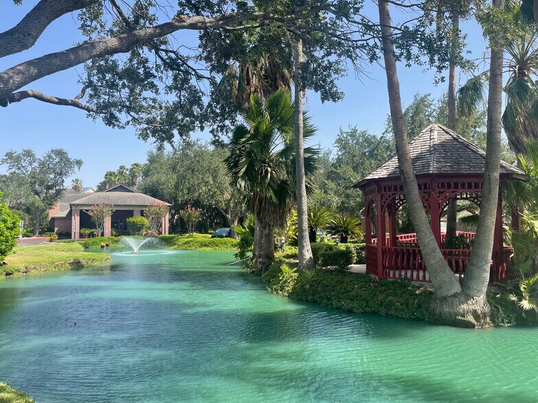 Encino Luxury 2105 S Cynthia St McAllen TX 78503 Apartment Finder