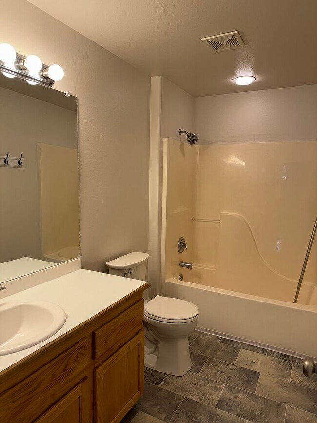 Building Photo - CUTE HOME IN ELKHORN ESTATES