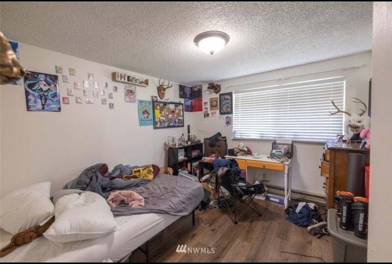 Building Photo - 2201 Happy Ct