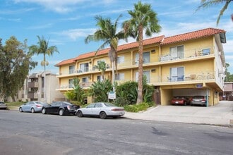 Building Photo - Woodbine Street Luxury Apartments