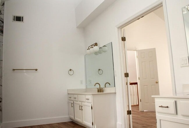 Building Photo - 10630 Timberstone Rd