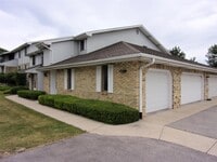 Building Photo - 1435 Pheasant Run Dr