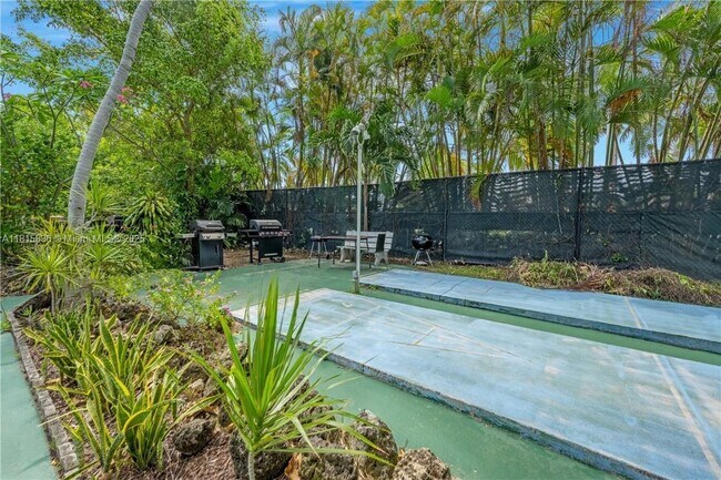 Building Photo - 1450 Atlantic Shores Blvd