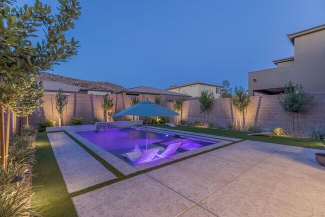 Building Photo - Luxury Henderson Retreat with Private Pool & Loft