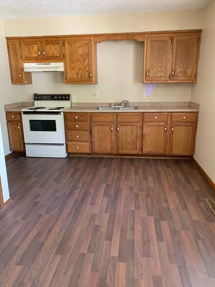 Building Photo - 1602 W Lynn St