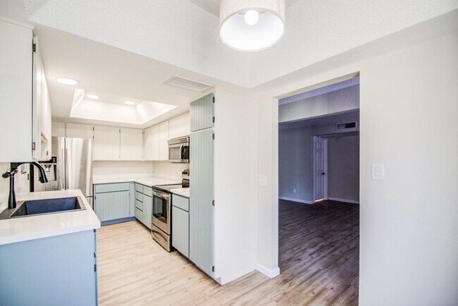 Building Photo - Spacious Villa for rent in Phoenix!