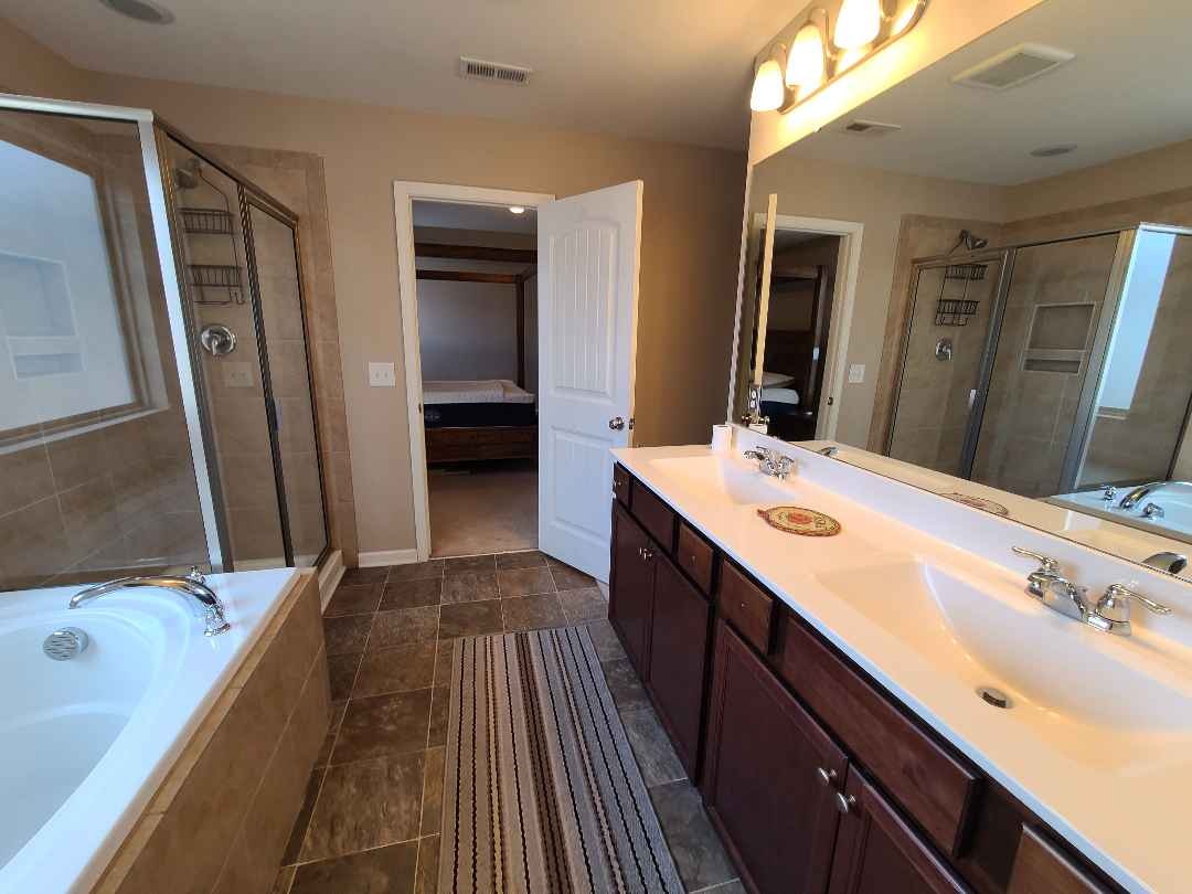 Building Photo - Room in House on Snowy Egret Ct