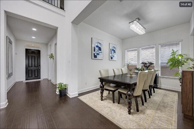 Building Photo - 4208 Bonanza Dr
