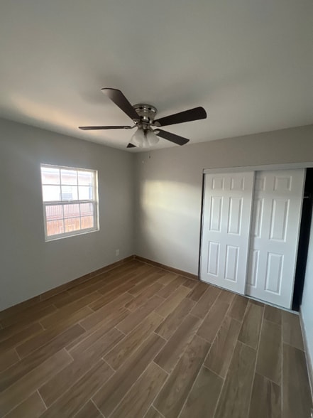 Primary Photo - 9514 Avalon Blvd