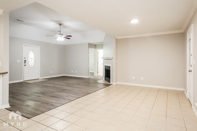Building Photo - 1606 Briarcliff St