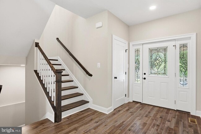 Building Photo - 474 Brightwood Rd