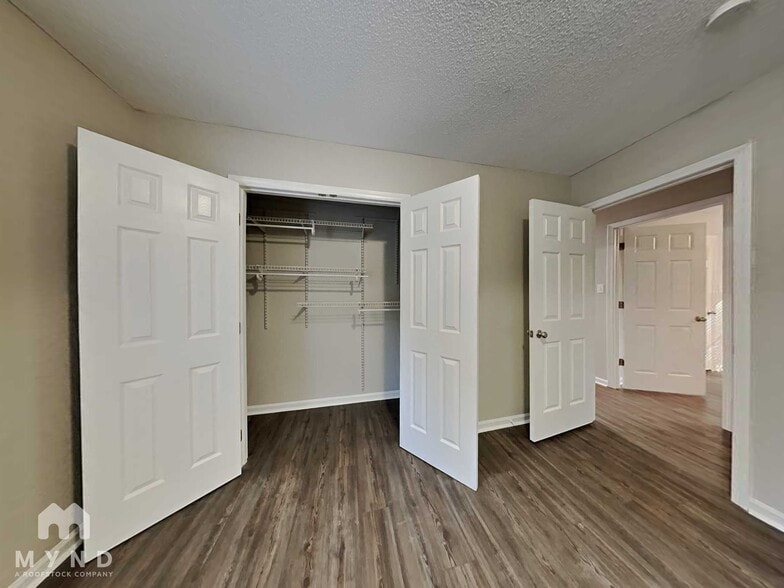 Building Photo - 202 Indian Springs Dr