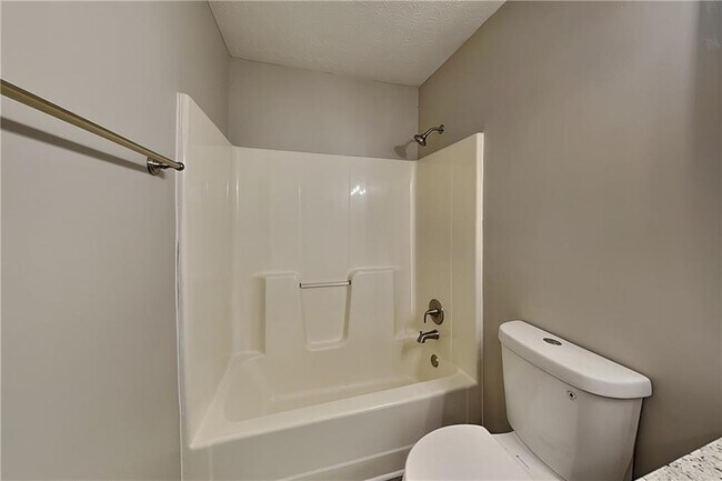 Building Photo - 122 Sherwood Forest Dr