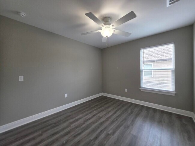 Building Photo - 2331 Hadleigh Hills Ct