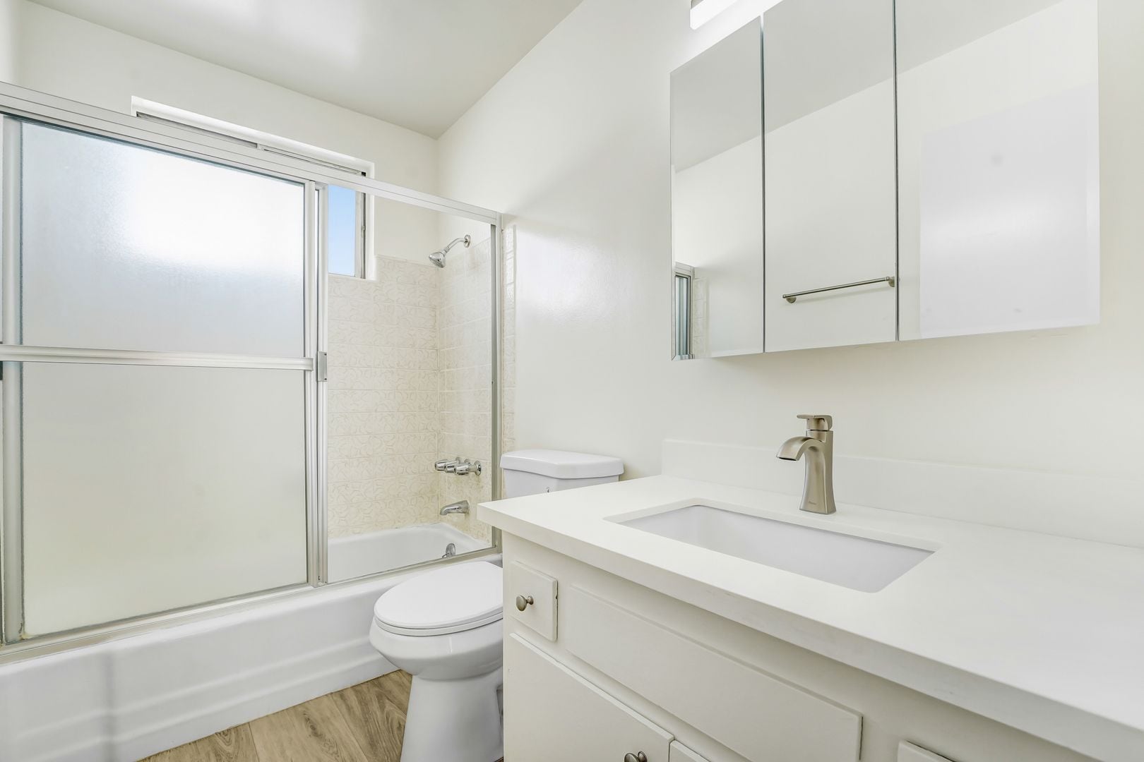 Building Photo - 1550 S Saltair Ave