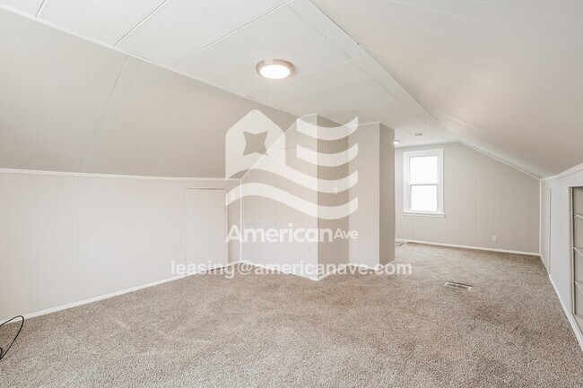Building Photo - 312 De Villen Ave