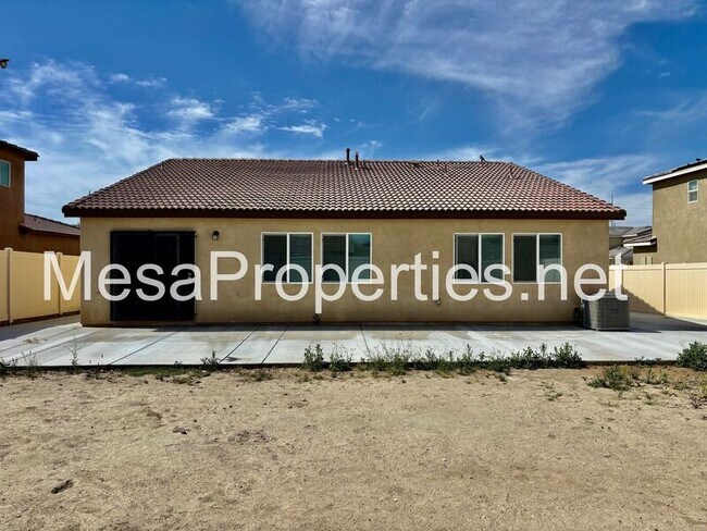 Building Photo - 10574 Pampas Ct
