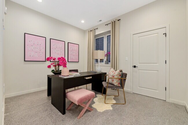 Building Photo - 790 E Irving Park Rd