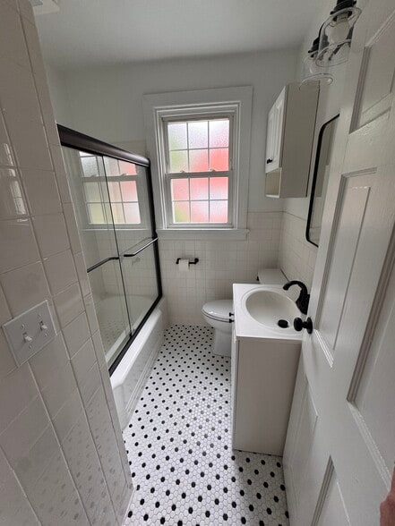 Bathroom 1 - 111 Matoaka Ct