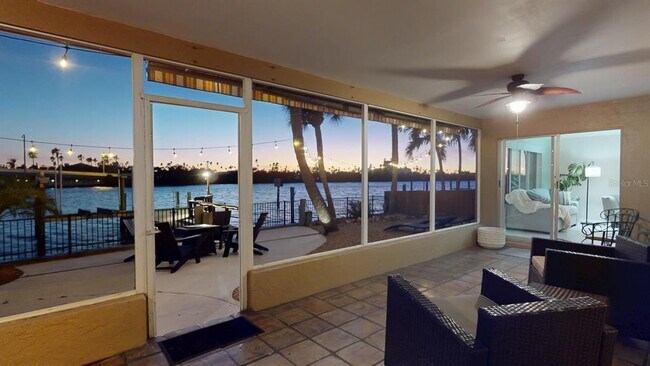 Building Photo - 3606 Belle Vista Dr E