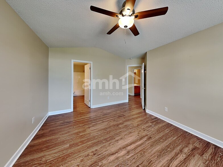 Building Photo - 4011 Cedarbark Dr