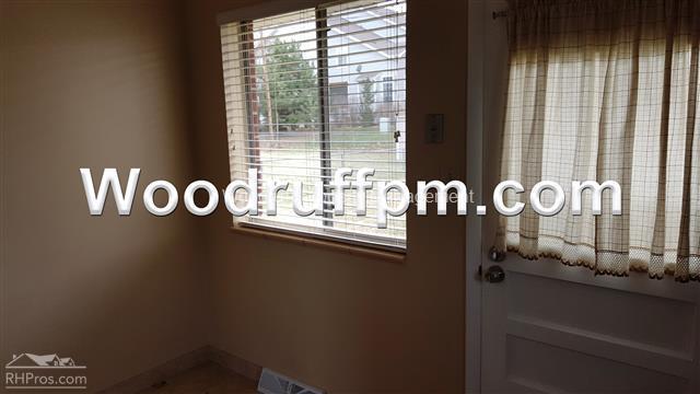 Building Photo - 4665 Field St