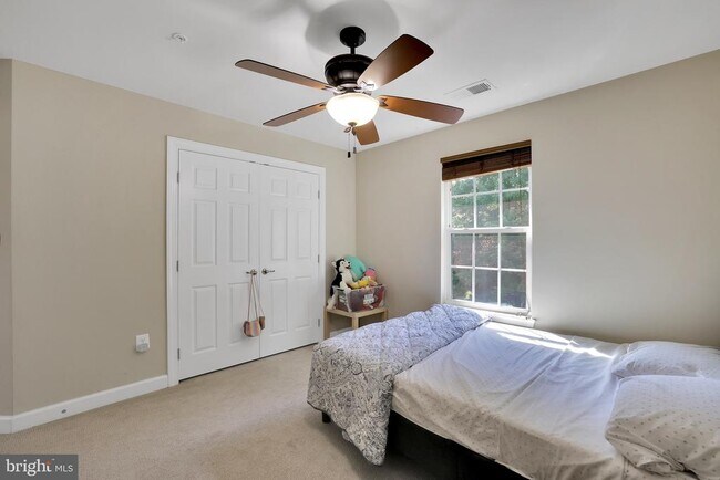 Building Photo - 8111 Alloway Ct