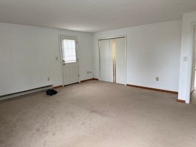 Building Photo - 14 Rolfe Ave