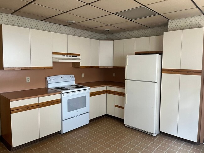 Building Photo - 940 Woodlawn St