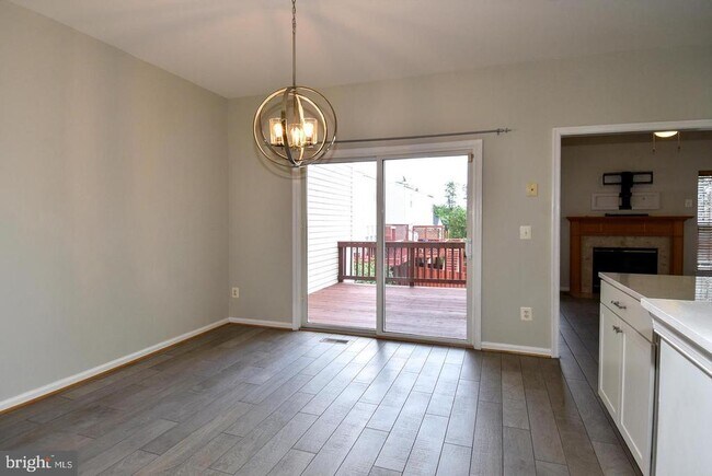 Building Photo - 21786 Mornington Cresent Terrace