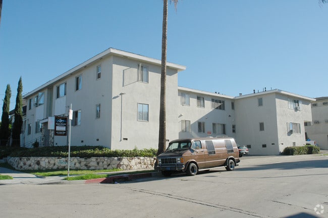 Primary Photo - 136 S Westlake Ave