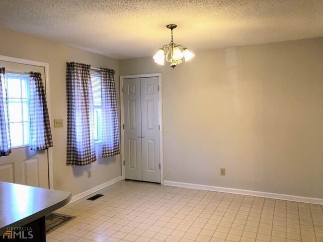 Building Photo - 363 Goose Creek Ln