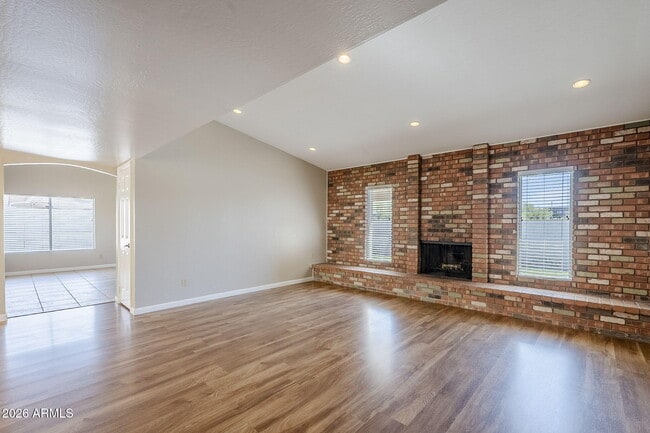 Building Photo - 7707 S Kenwood Ln