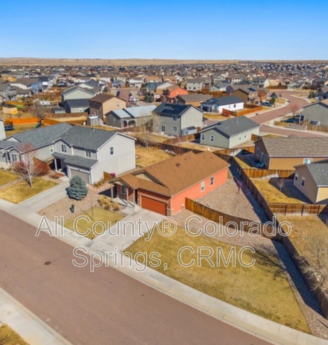 Building Photo - 10084 Thunderbolt Trail