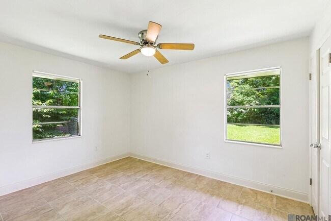 Building Photo - 8977 Nolen Dr