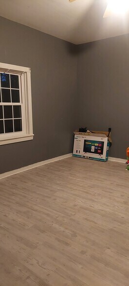 Building Photo - 509 Marine St