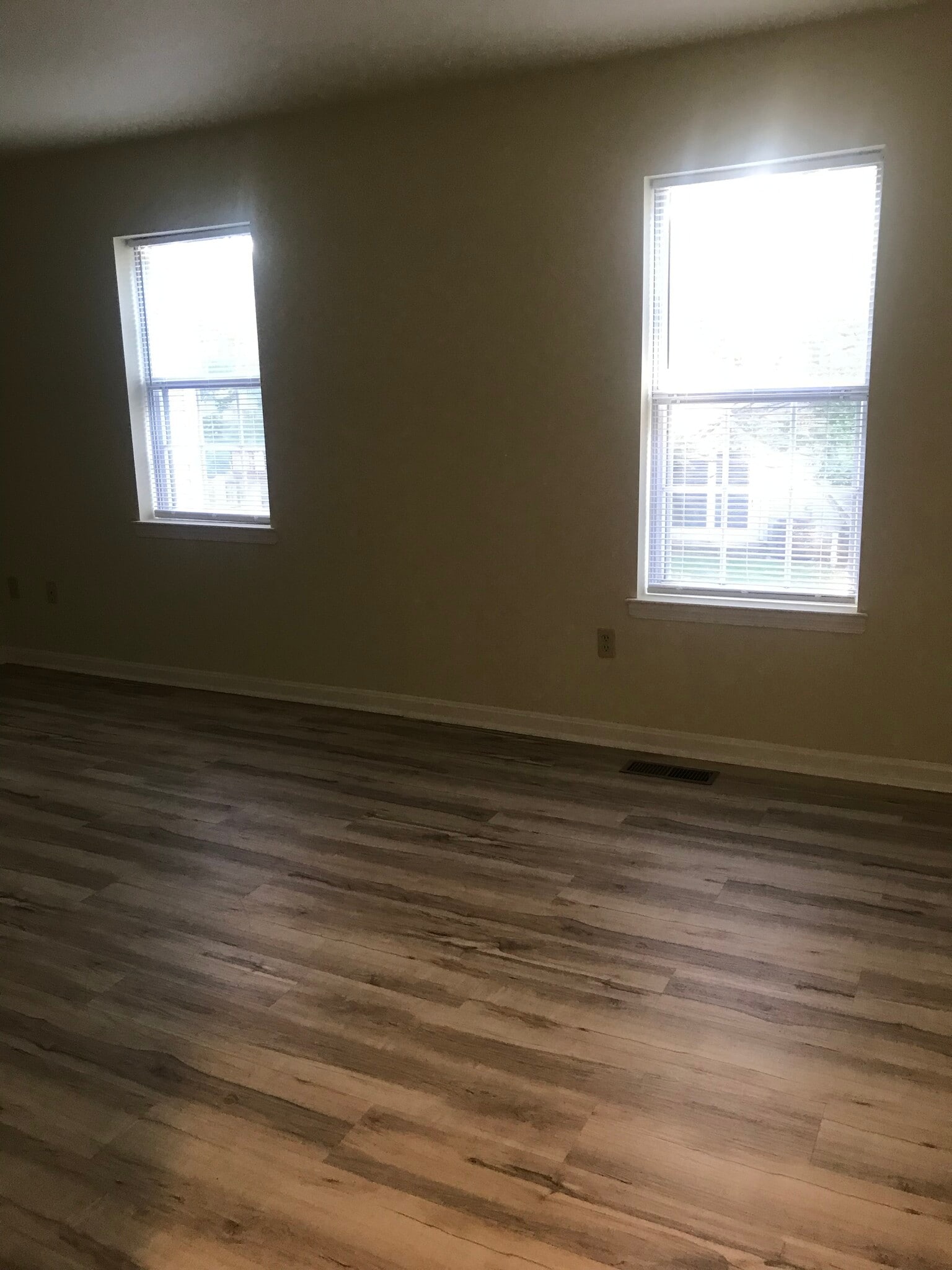 Building Photo - 2105 Wexford Rd