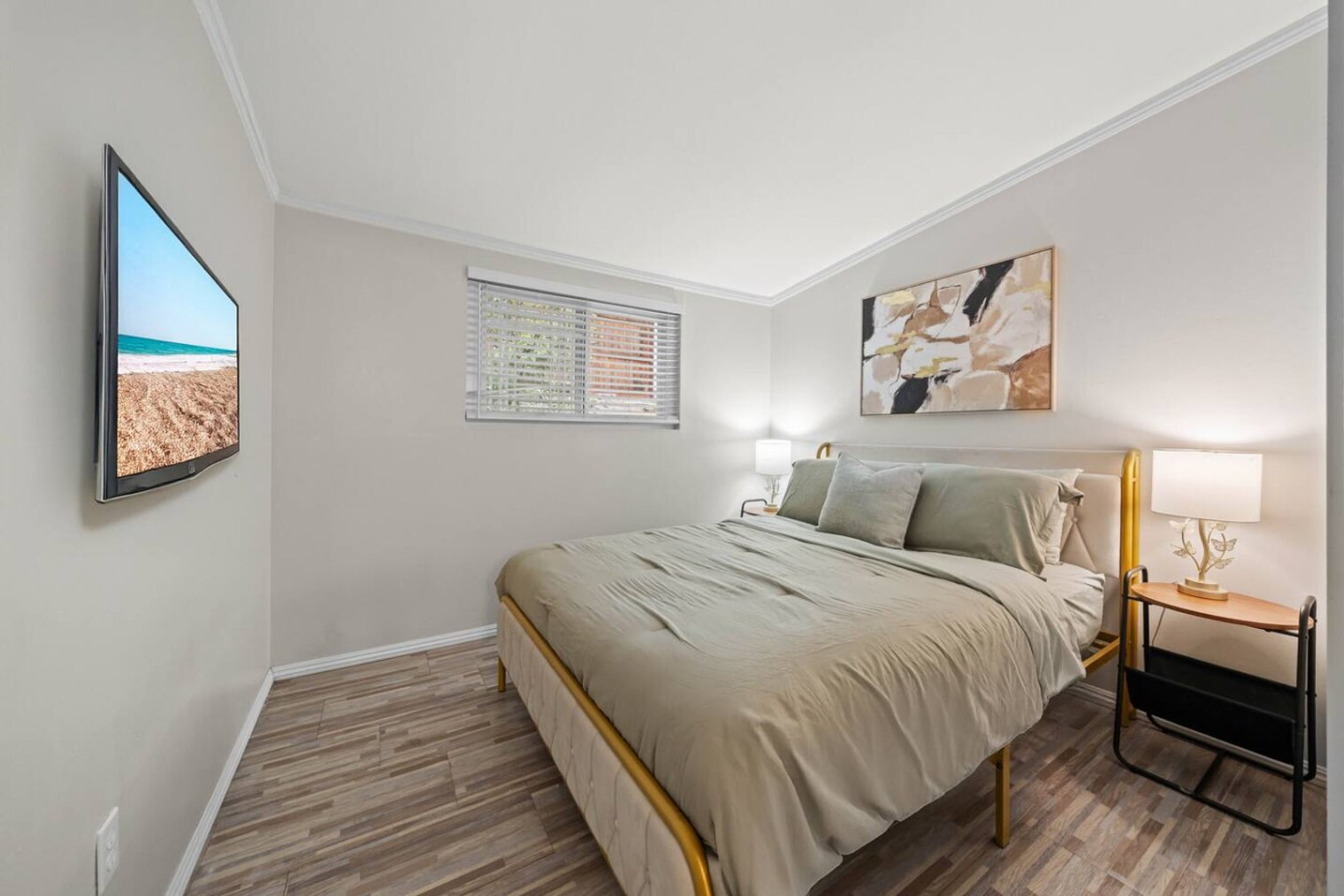 Building Photo - 10150 Sierra Madre Rd