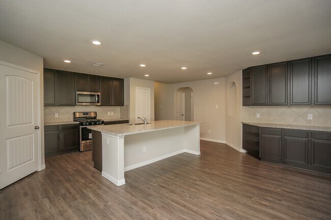 Building Photo - 3331 Rosselli Brush Dr