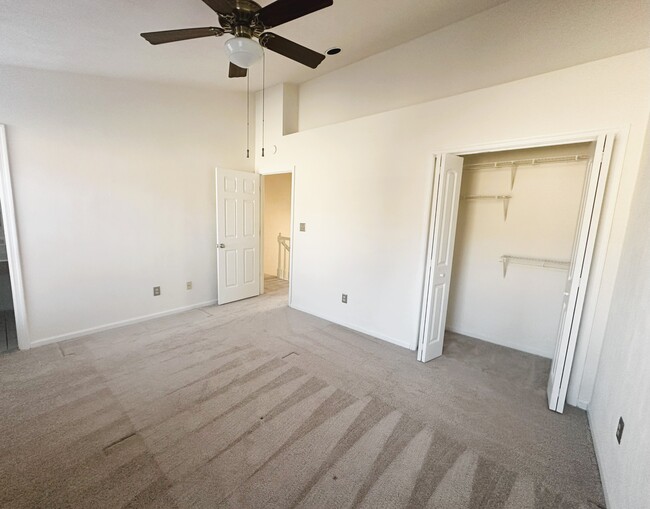 Building Photo - 1812 Abbotsbury Way