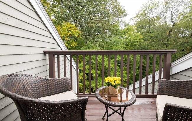 Building Photo - 178 Bishops Forest Dr