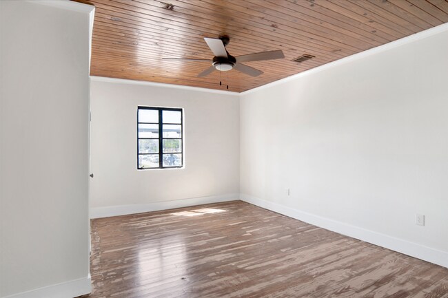 Building Photo - 4117 Barrancas Ave
