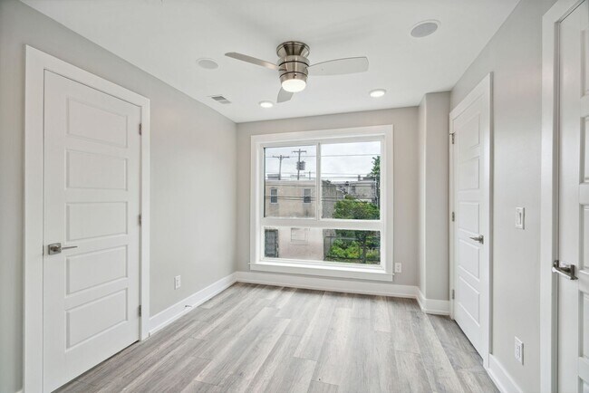 Building Photo - 2262 N 2nd St